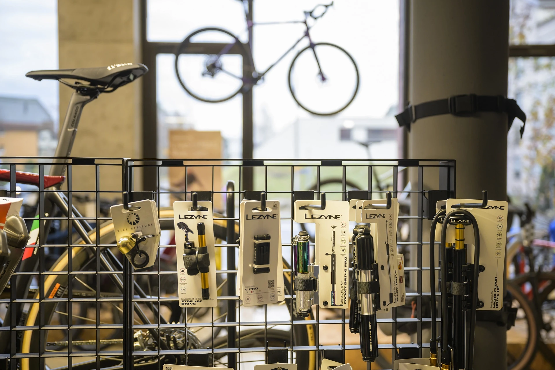 lezyne pumpe biketool zubehör zug 